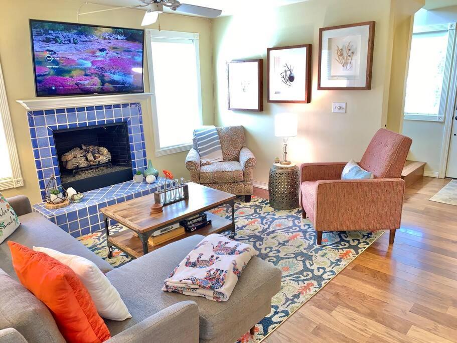 The Comforts' Inn: Mountain Escape Mountainaire Eksteriør bilde